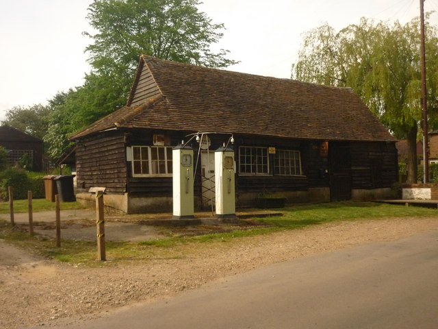 File:The Old Forge, Dane End, Hertfordshire - Geograph - 1871532.jpg