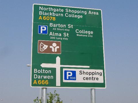 File:A brand new direction sign on the A6078 - Coppermine - 5917.JPG