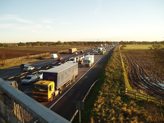 File:M6 from King's Lane looking south - Geograph - 83920.jpg