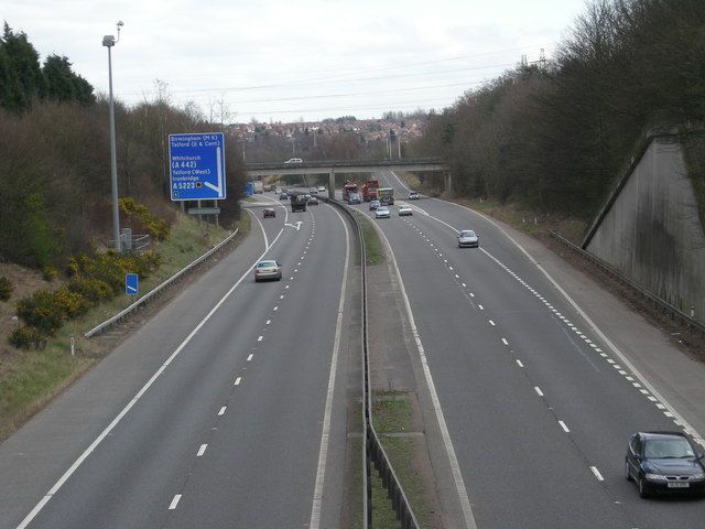 File:Nearing junction 6 - Geograph - 730243.jpg