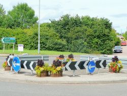 Hildersley roundabout, Ross-on-Wye - Geograph - 1397774.jpg