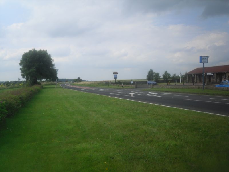 File:A68ByPubOppositeMotel.jpg