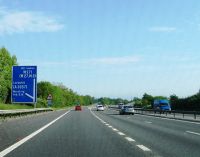 M271 northbound (C) Alex McGregor - Geograph - 3463451.jpg