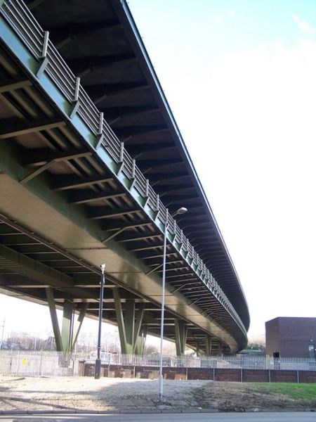 File:Tinsley Viaduct - 2, M1, Sheffield - Geograph - 1283583.jpg