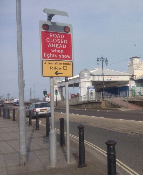 File:Southsea esplanade closure warning sign.jpg