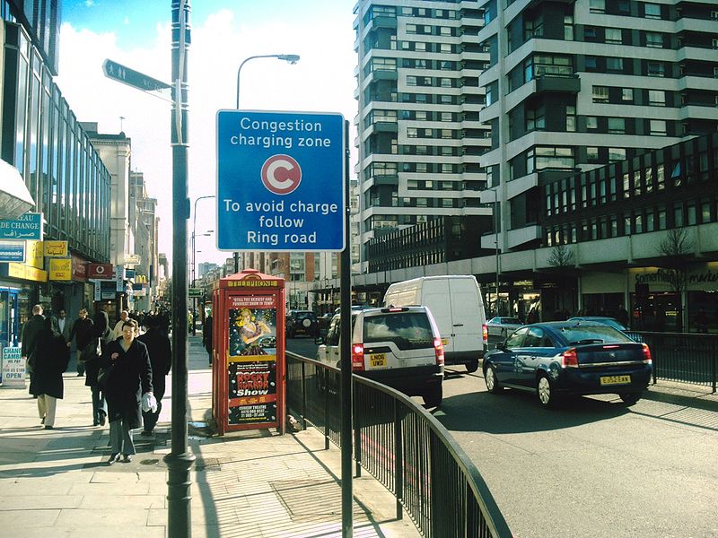 File:New Congestion charge sign - Coppermine - 10343.JPG