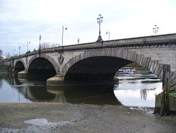 Kew Bridge.jpg