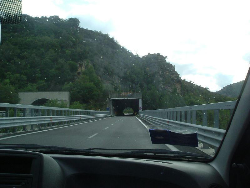 File:SS407 between Taranto and Potenza - Coppermine - 20501.JPG