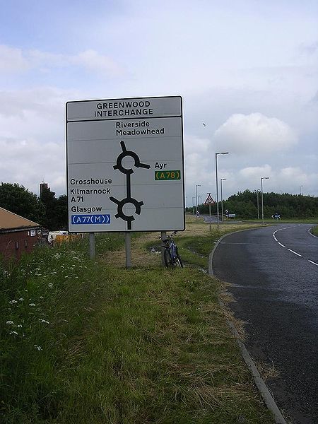 File:A71 roundabout - Coppermine - 13990.jpg