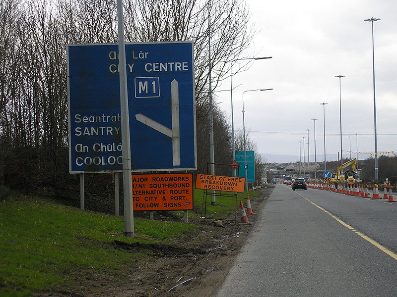 File:M1 motorway southbound - Coppermine - 5202.JPG