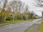 Leighton Buzzard, level crossing - Geograph - 5615833.jpg