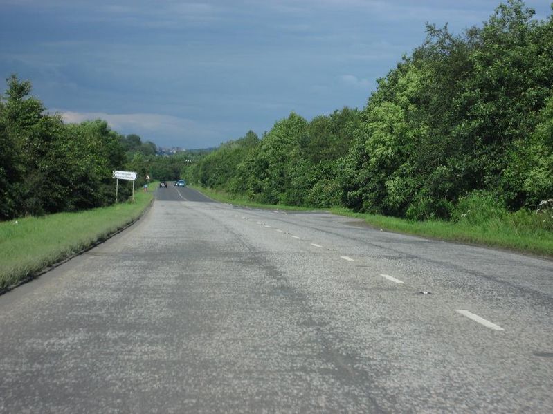 File:Old A8 (B7066) Whitburn bypass - Coppermine - 14201.JPG