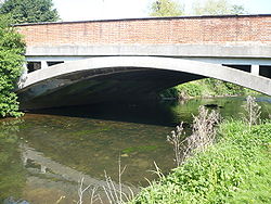 Bridge over the Great Stour - Geograph - 1269958.jpg