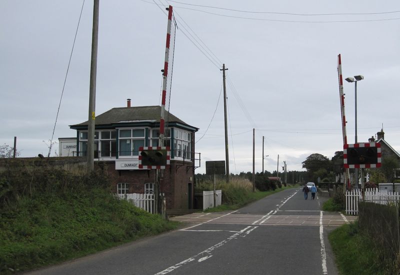 File:Dunragit level crossing.jpg