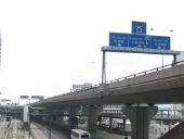 Elevated dual-carriageway in central Hong Kong - Coppermine - 2042.jpg