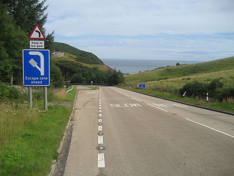 File:A9 Berriedale escape lane - Coppermine - 19849.jpg