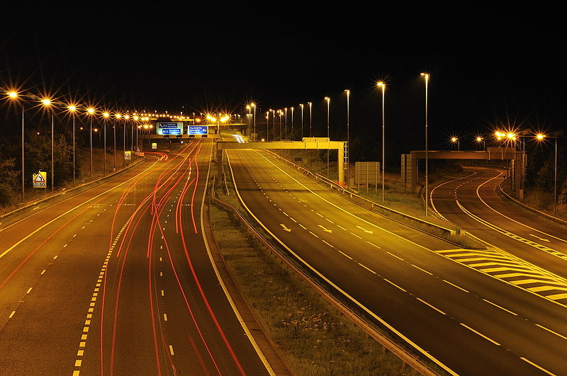 File:M6 J32 in the small hours - Coppermine - 22911.jpg