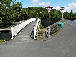 Bridges from Settle to Giggleswick over the Ribble - Geograph - 1370143.jpg