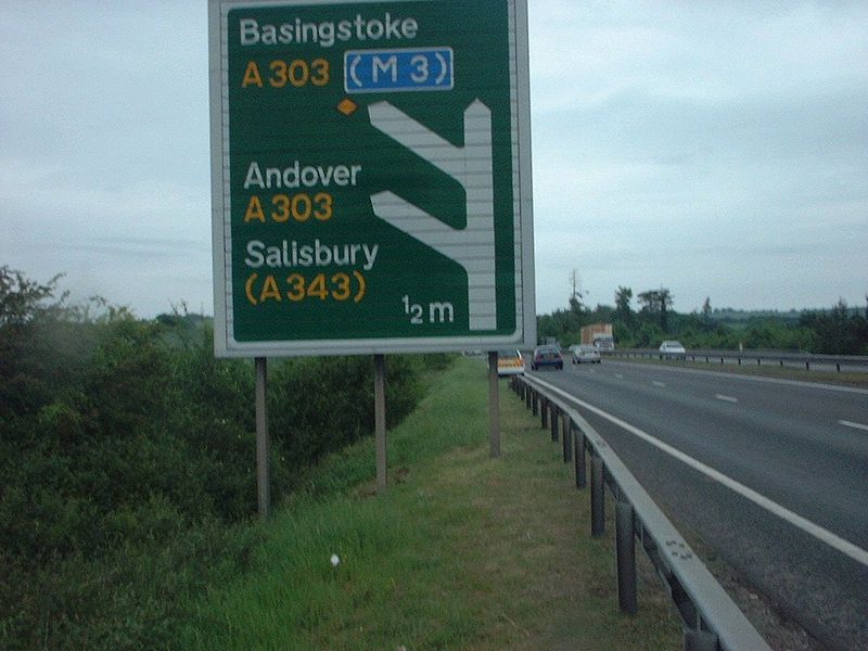 File:A34 Bullington Cross secret sign 1 - Coppermine - 190.jpg