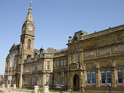 Bootle Town Hall, Oriel Road - Geograph - 157486.jpg