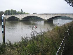 Chiswick Bridge.jpg