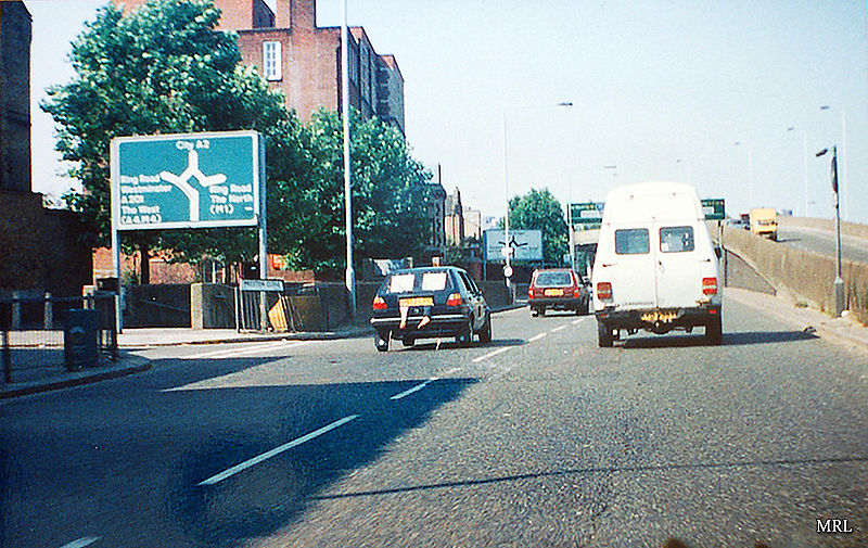 File:A2 New Kent Road - 1990's - Coppermine - 22431.jpg