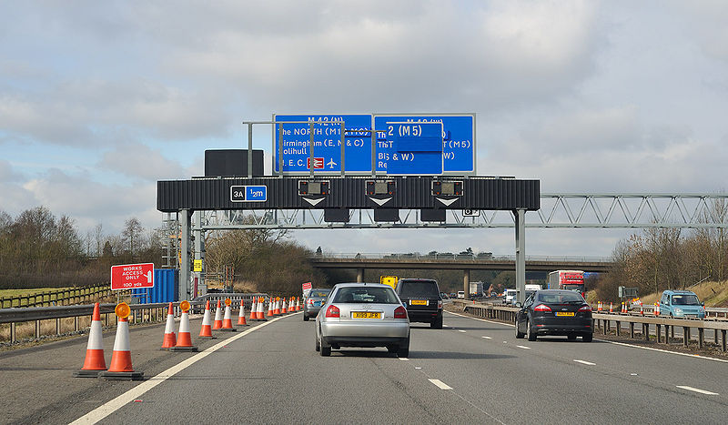 File:Gantry replacement on M40 - Coppermine - 21406.jpg