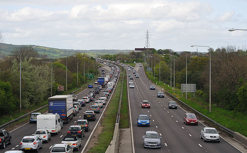 File:Bank Holiday congestion on A1 - Coppermine - 22201.jpg