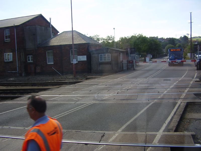 File:Exeter level crossing - Coppermine - 2908.jpg