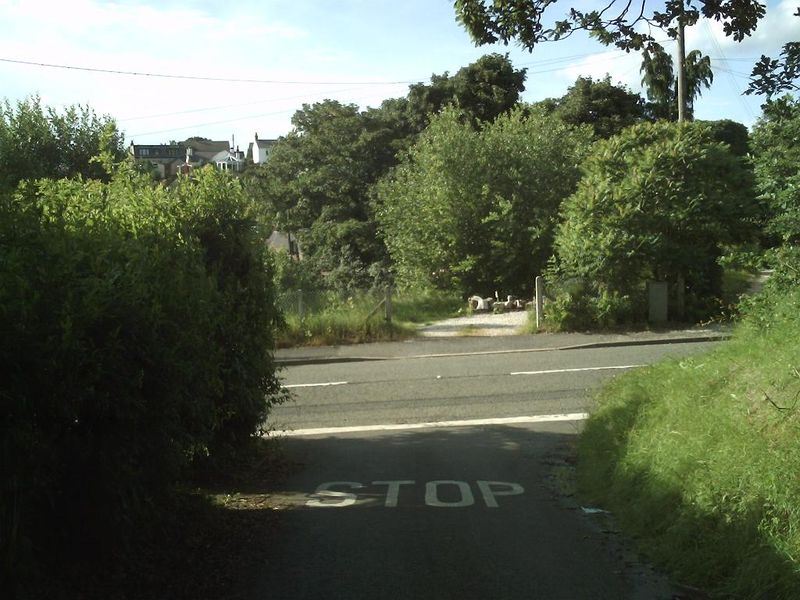 File:Stop sign at the end of Pinfold Lane - Coppermine - 13506.jpg