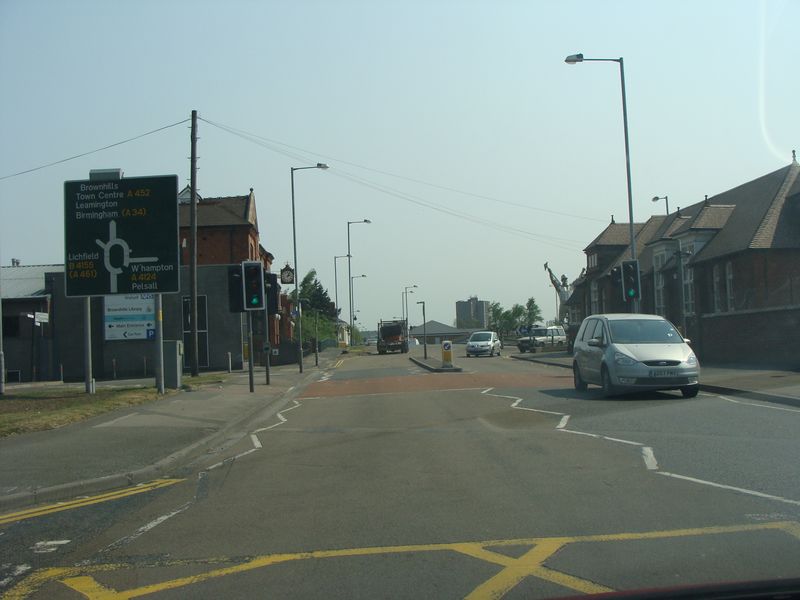 File:Brownhills Bridge.JPG