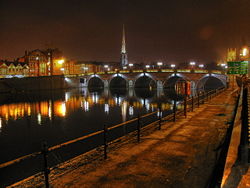 Worcester Bridge from Henwick Parade - Geograph - 1107234.jpg