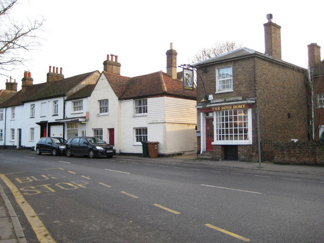 File:Abbots Langley- The Boys Home Public House - Geograph - 677757.jpg