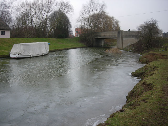 File:River Great Ouse - Geograph - 1138790.jpg