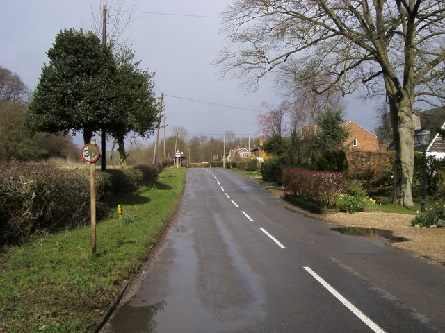 File:Road out from Penn Street to the A404 - Geograph - 769715.jpg