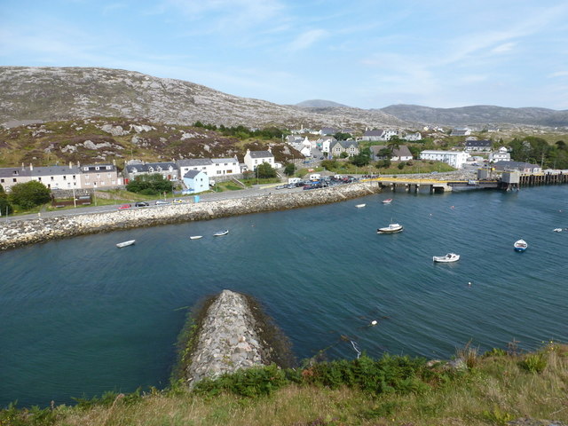 File:Tarbert- the village from the A859 (C) Chris Downer - Geograph - 3283029.jpg