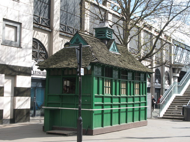 File:Cabmen's shelter, Northumberland Avenue, WC2 - Geograph - 1295567.jpg