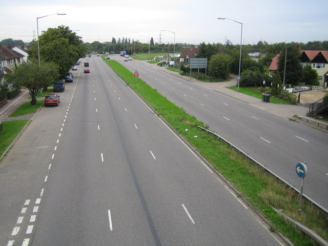 File:A40 at Denham - Geograph - 232121.jpg