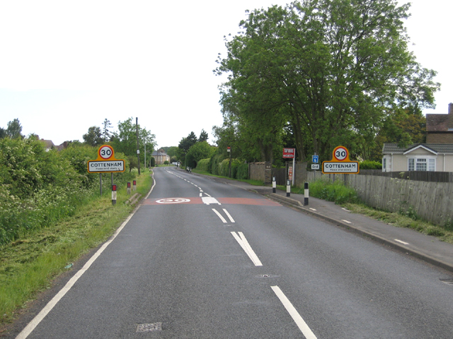 File:Entrance to Cottenham, Cambs - Geograph - 175802.jpg