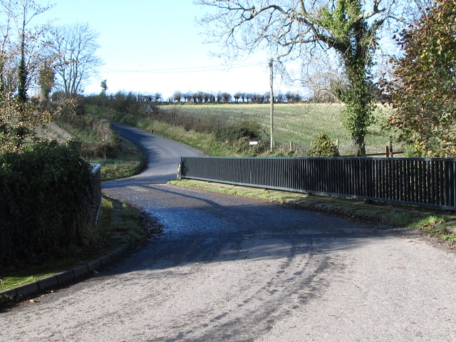 File:The Lisnamulligan Road bridge over the River Bann - Geograph - 2680774.jpg