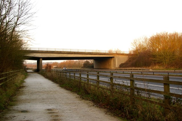 File:A225 bridge over M26 - Geograph - 635108.jpg