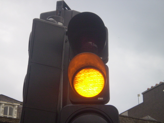 File:Philips (rounded corners) signal head, St Stephens Green, Dublin. - Coppermine - 15682.jpg