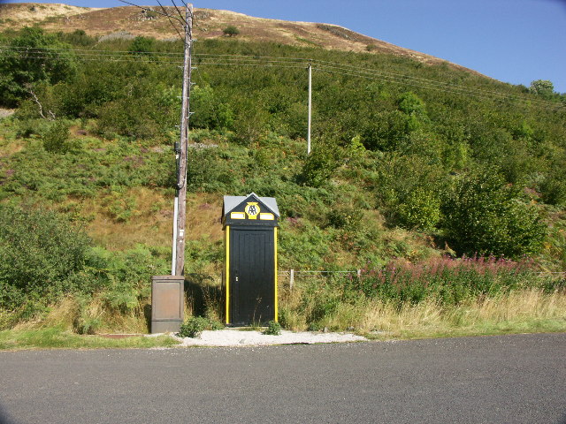 File:AA call box - Geograph - 82494.jpg