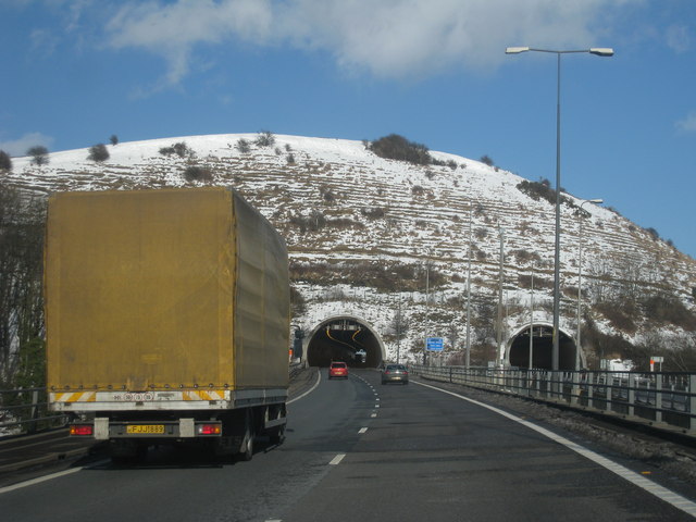 File:Roundhill Tunnels - Geograph - 1710434.jpg