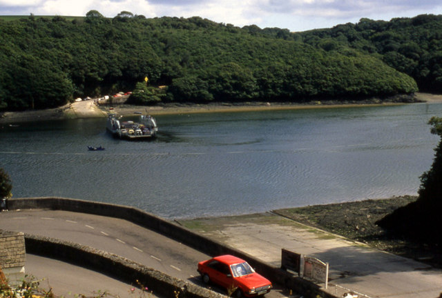 File:Waiting for the ferry (1991) - Geograph - 927331.jpg