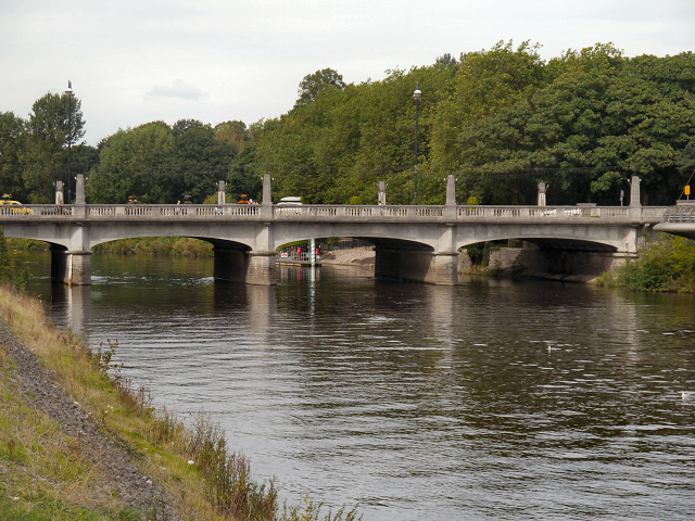 File:River Taff, Cardiff Bridge (C) David Dixon - Geograph - 3113904.jpg