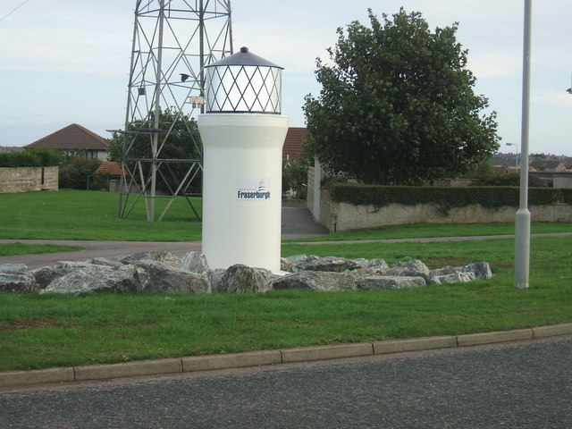 File:Roundabout feature, Fraserburgh (C) Ken Fitlike - Geograph - 243335.jpg