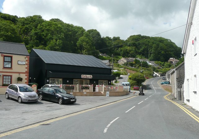 File:The main road up to the village, -Pendine - Geograph - 942791.jpg
