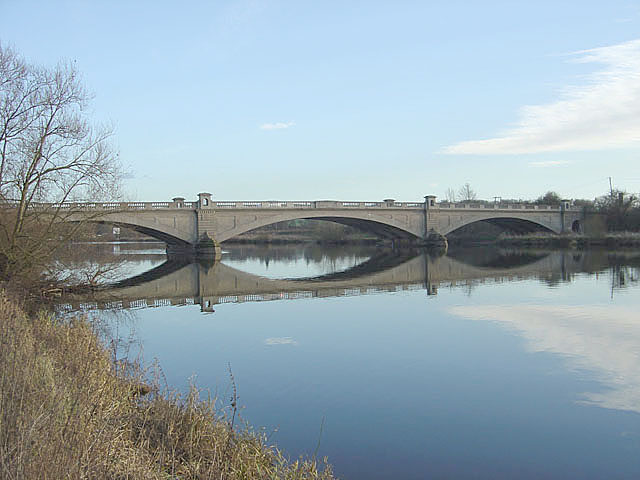 File:Gunthorpe Bridge.jpg