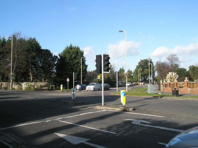 File:Junction of the B2177 and B2150 at Bedhampton - Geograph - 626287.jpg